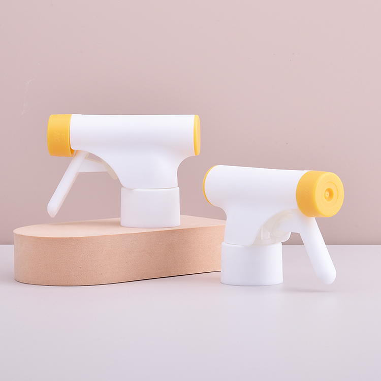 Small Dosage 28/410 Angled Piston Trigger Spraye