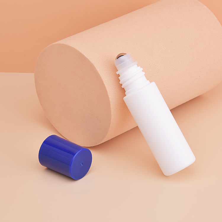 Round Small Size Eye Cream Roller Bottle with Roller Ball