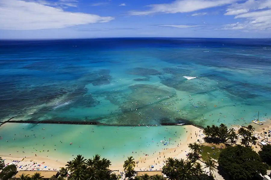 Closed-Loop Systems: How Bloopak Ensures Sprayers Stay Out of Oceans