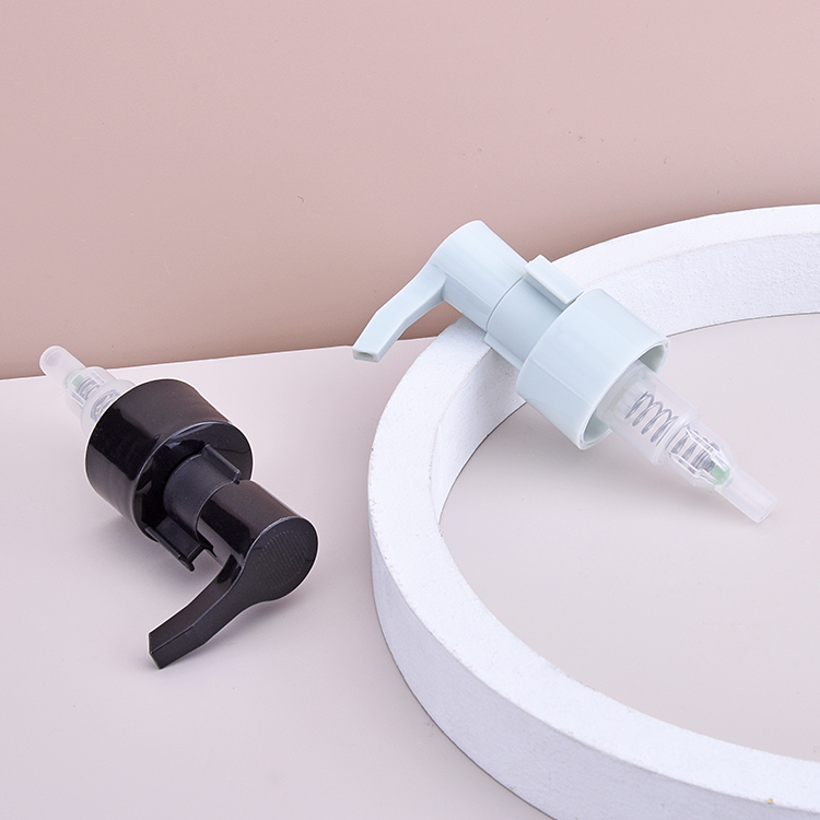 Wholesale Custom Long Nozzle Makeup Removal Oil Pump with Clip Lock