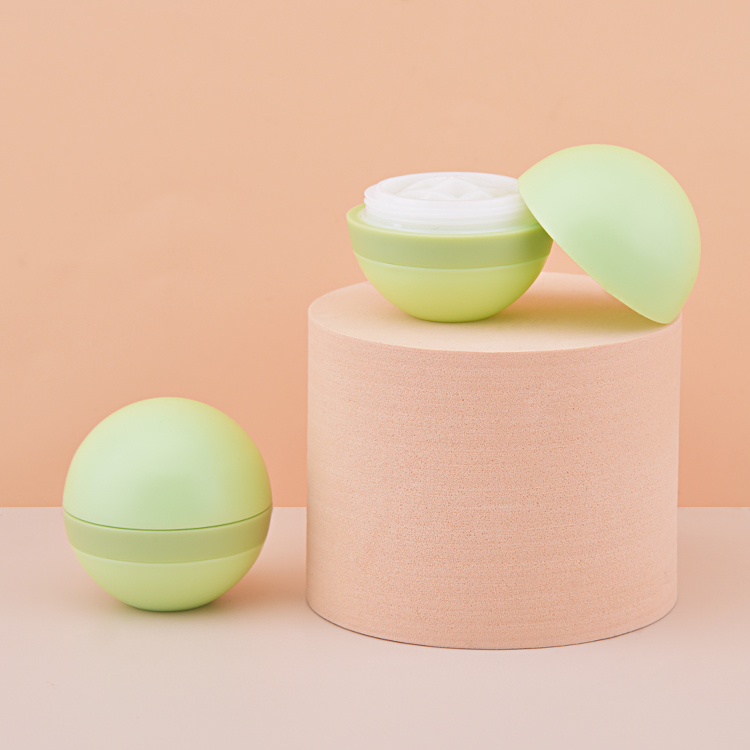 7g Natural Refillable Ball Shape Deodorant Stick Lip Balm Container