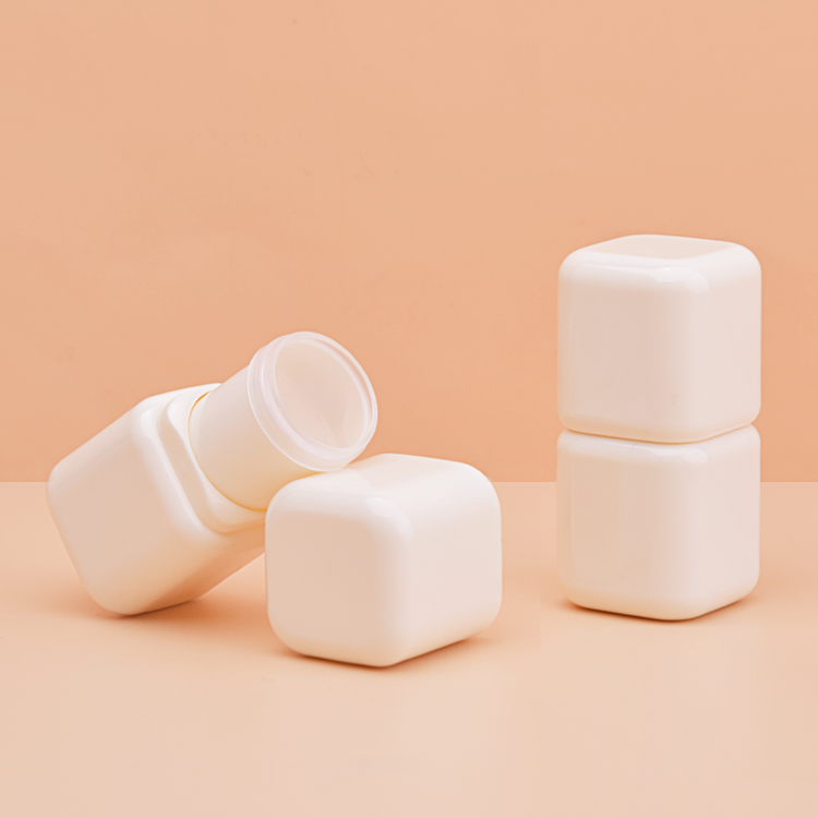 4.5g Mini Square Deodorant Concealer Stick Tube 