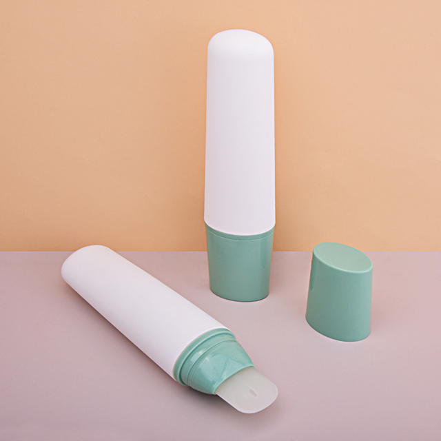 100ml PE Tube with Silicone Brush Head