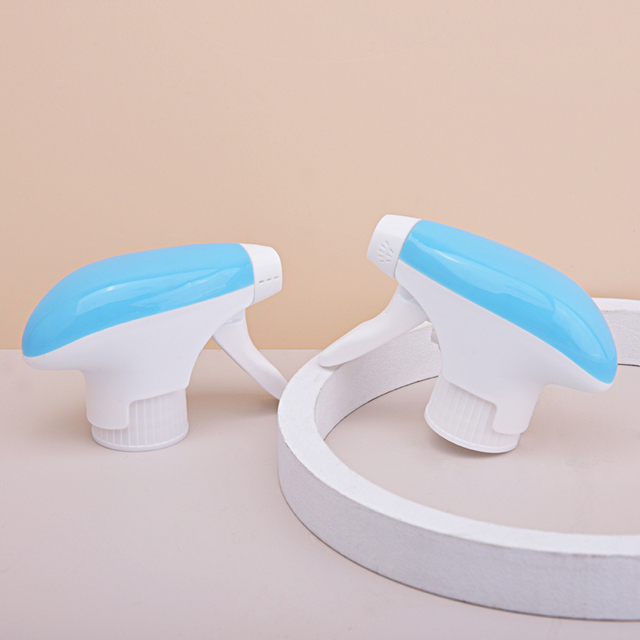 White Blue Spray Foam Trigger Sprayer