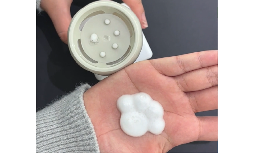 The Importance of Proper Cleaning And Maintenance of Foam Pumps in Beauty Products for Optimal Performance And Longevity