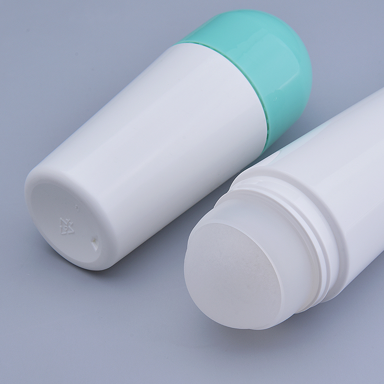 PP Roll on Bottle with PE Roller Ball Holder 